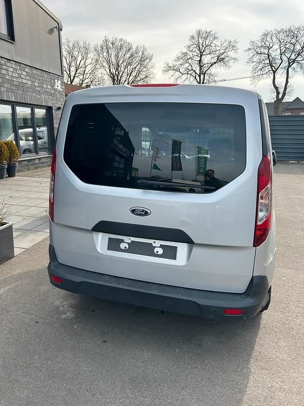 Gebraucht Ford Tourneo Connect Trend 101 PS (74 kW) 2016 Silber Van / Kleinbus
