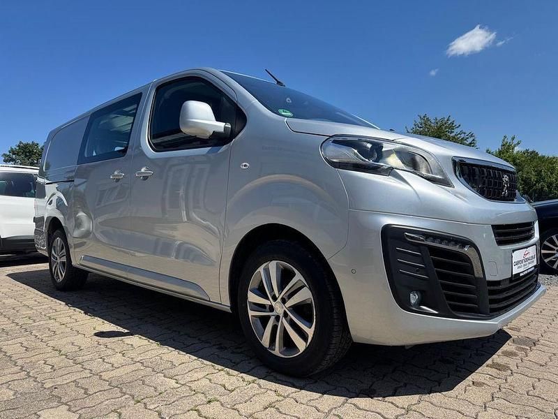 Gebraucht Peugeot Expert Premium 150 PS (110 kW) 2019 Grau Van
