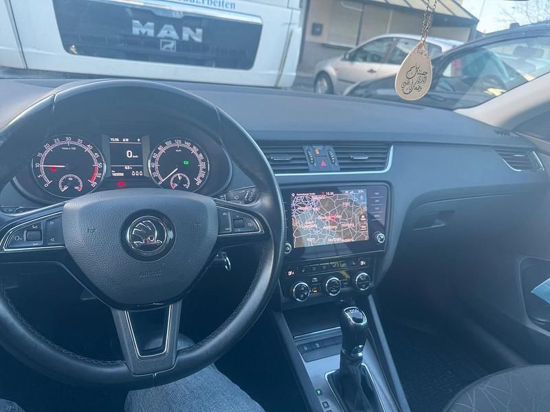 Gebraucht Skoda Octavia 116 PS (85 kW) 2018 Silber Kombi