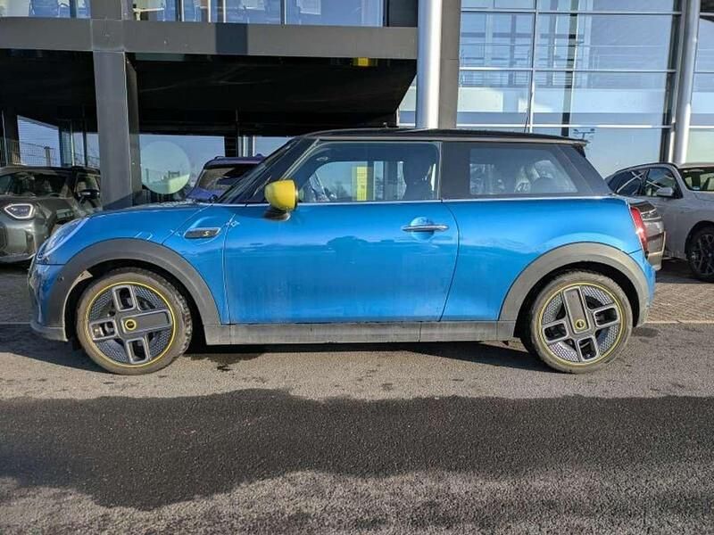 Gebraucht Mini Cooper SE 135 kW (184 PS) 2023 Island blue metallic Kleinwagen
