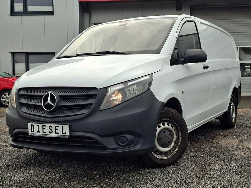 Gebraucht Mercedes Vito 114 PS (83 kW) 2017 Weiß Van