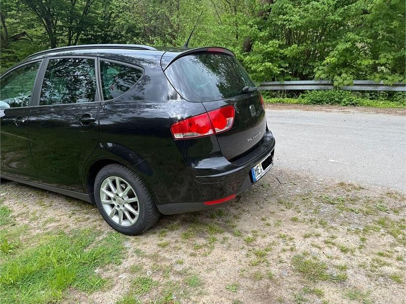 Gebraucht Seat Altea 105 PS (77 kW) 2012 Schwarz Van / Kleinbus