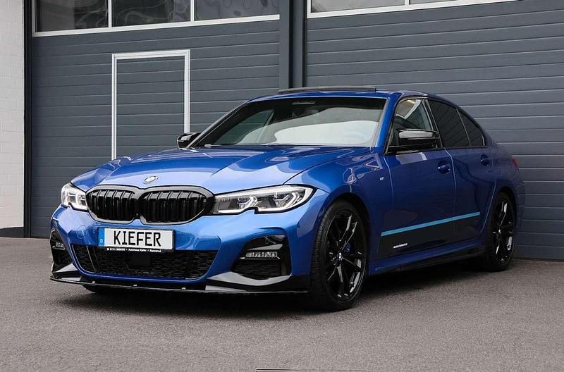 Gebraucht BMW 330 Performance 258 PS (189 kW) 2019 Portimao blau (c31) Limousine