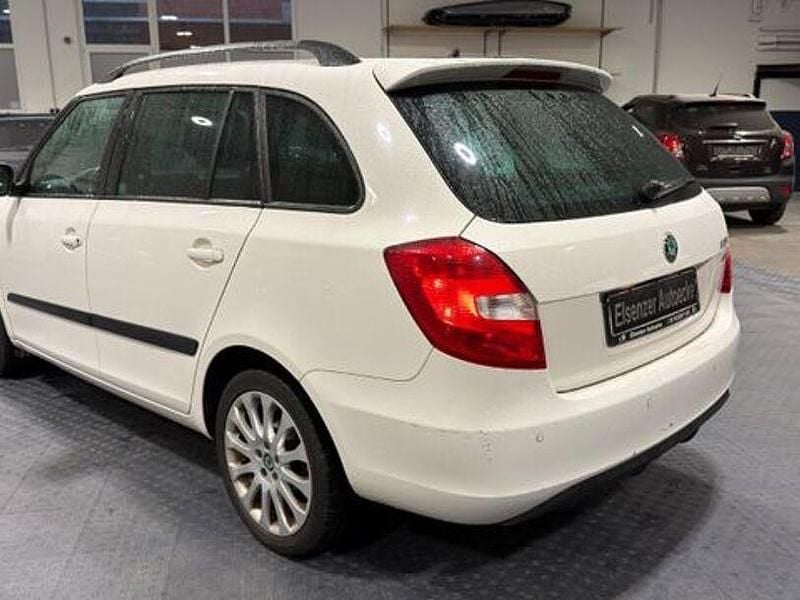 Gebraucht Skoda Fabia 105 PS (77 kW) 2013 Weiss Limousine