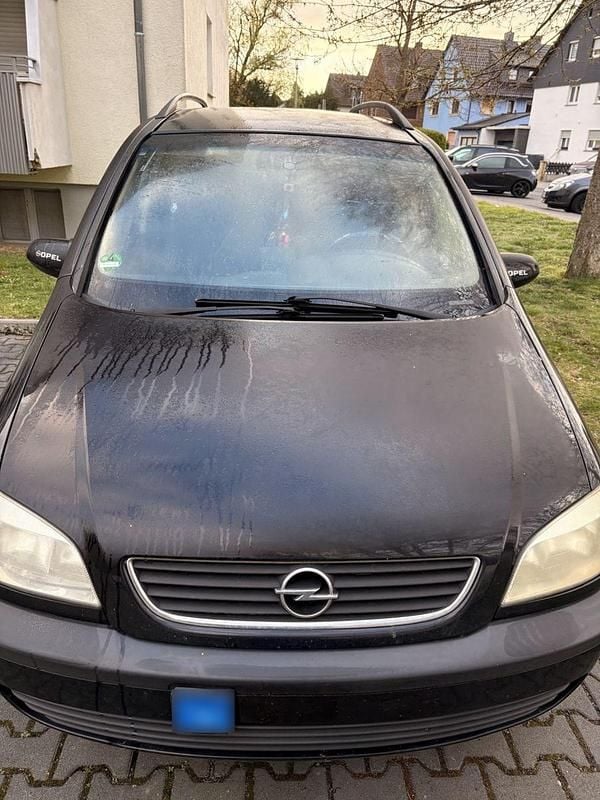 Gebraucht Opel Zafira 125 PS (91 kW) 2002 Schwarz Van / Kleinbus