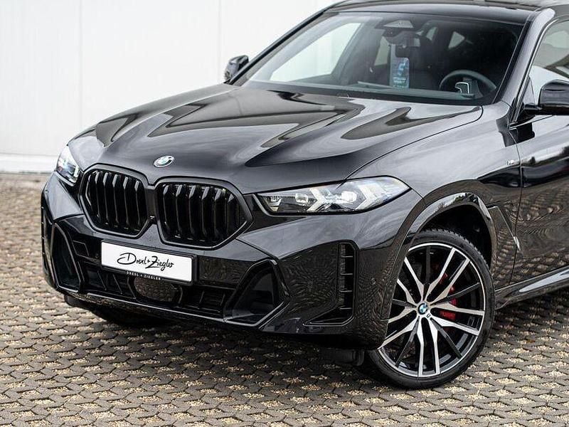 Gebraucht BMW X6 Performance 286 PS (210 kW) 2025 Saphirschwarzmetallic SUV