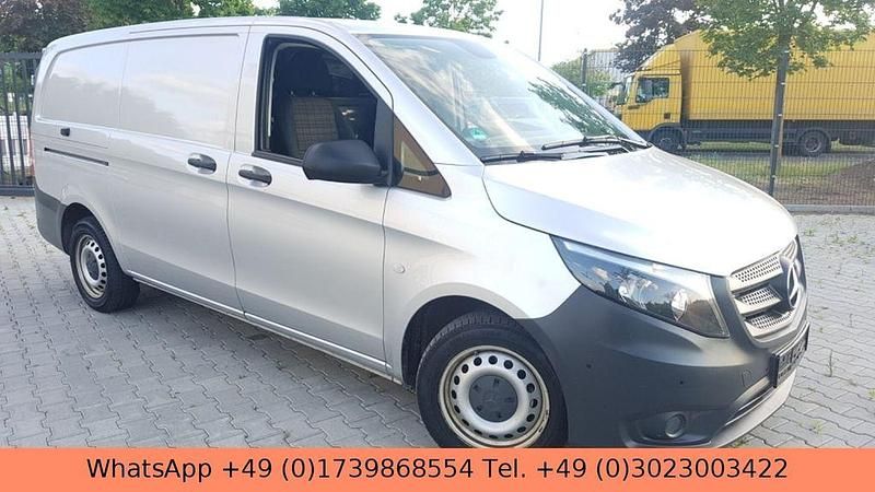 Gebraucht Mercedes Vito 163 PS (119 kW) 2016 Silber Van