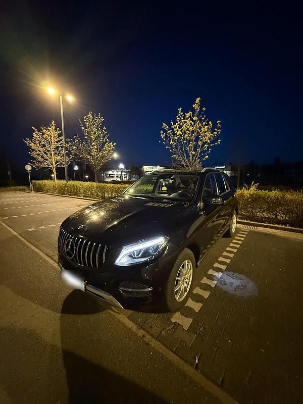 Gebraucht Mercedes GLE350 258 PS (189 kW) 2018 Schwarz SUV