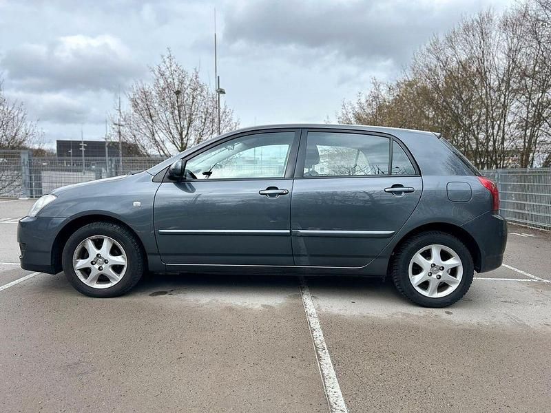 Gebraucht Toyota Corolla 97 PS (71 kW) 2006 Grau Limousine