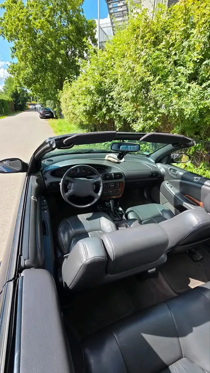 Gebraucht Chrysler Stratus 163 PS (119 kW) 2000 Blau Cabrio