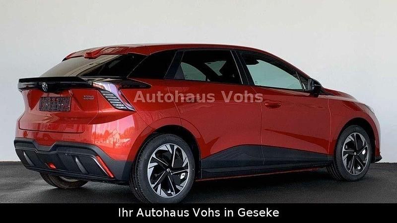 Gebraucht MG MG4 EV 150 kW (204 PS) 2023 Rot Kleinwagen