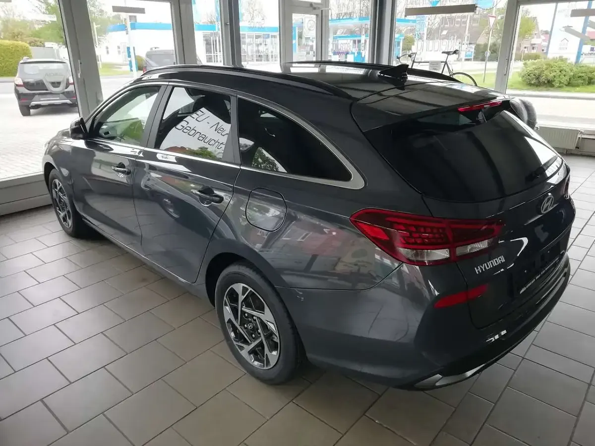 Neu Hyundai i30 Trend 150 PS (110 kW) 2026 Div. metallicfarben lieferbar Kombi