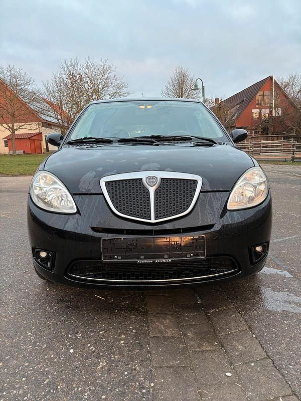 Gebraucht Lancia Ypsilon 95 PS (69 kW) 2008 Schwarz Kleinwagen