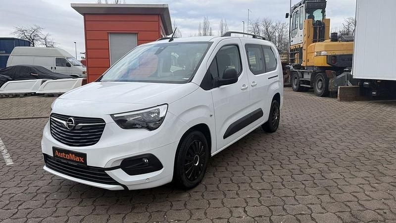 Weiß Gebraucht 2021 Opel Combo Van / Kleinbus | 20.790 € (Teuer) - Bild 1/4