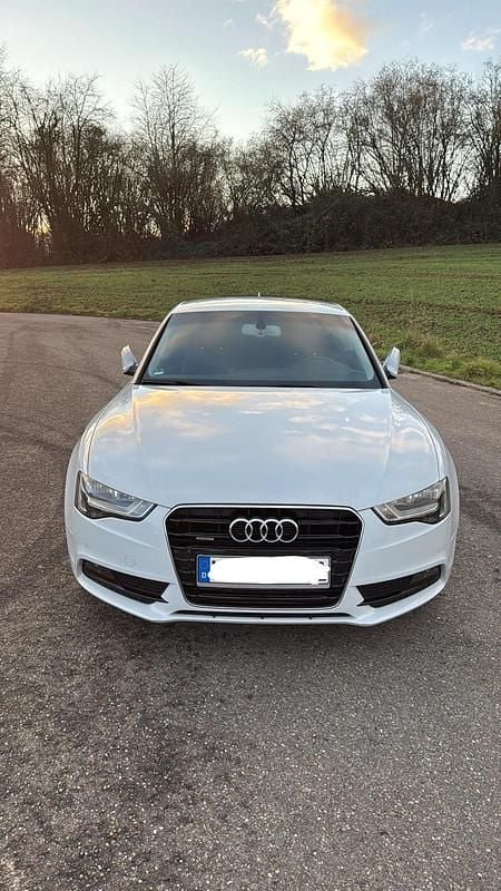 Weiß Gebraucht 2014 Audi A5 Coupé | 15.500 € (Guter Preis) - Bild 1/4