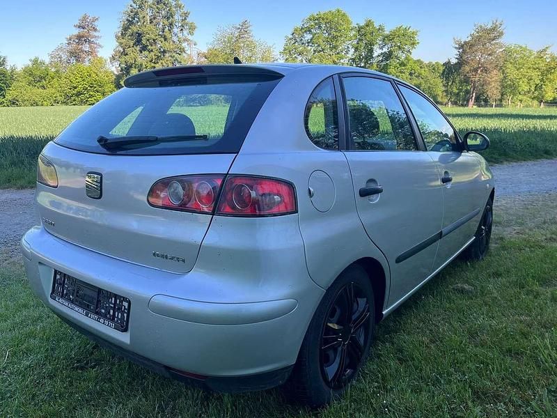 Gebraucht Seat Ibiza Fresh 64 PS (47 kW) 2004 Silber Limousine