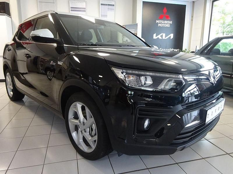 Schwarz Gebraucht 2024 Ssangyong / KGM Tivoli SUV | 18.990 € - Bild 1/4