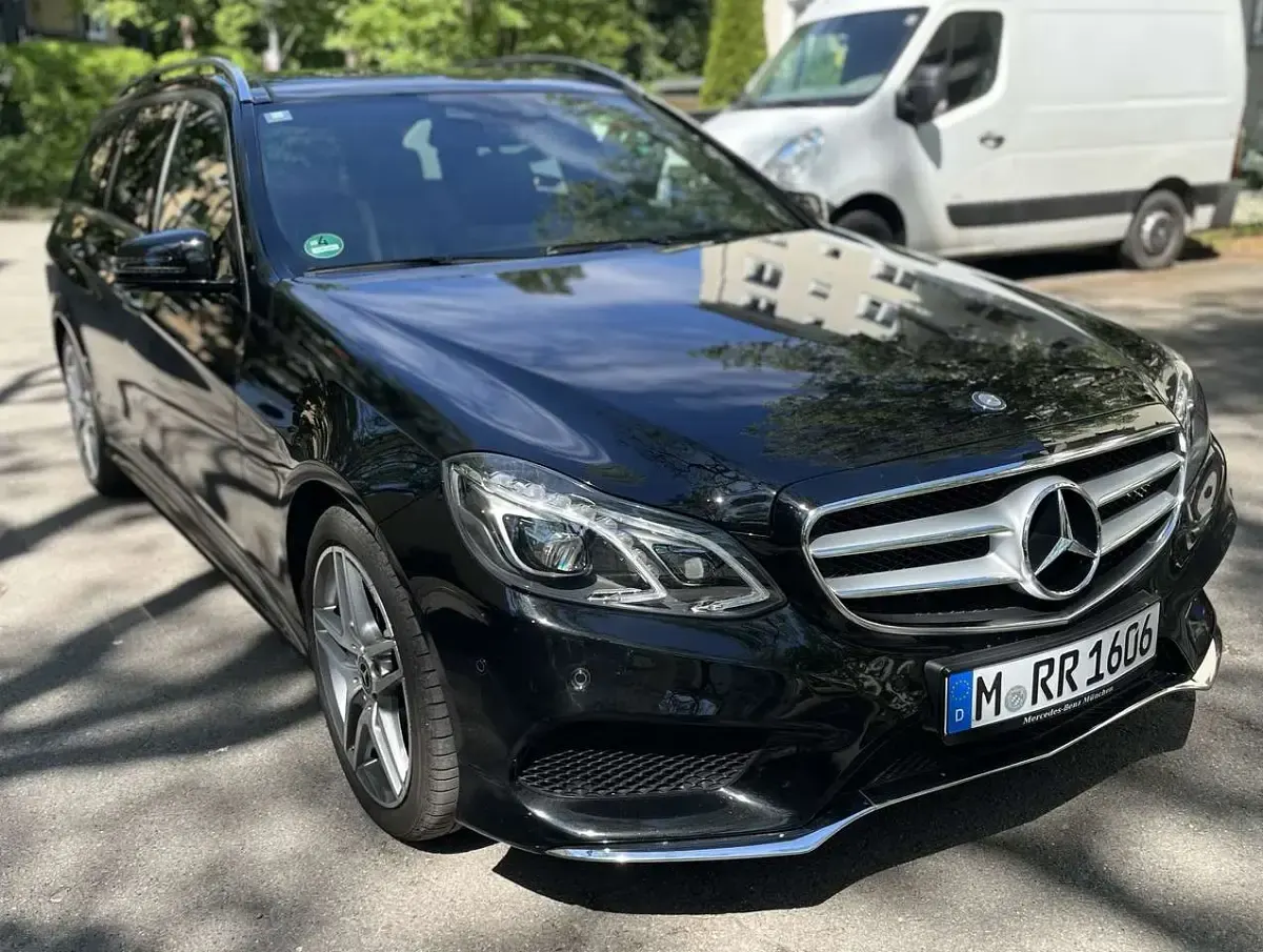 Gebraucht Mercedes E500 408 PS (300 kW) 2013 Schwarz Kombi