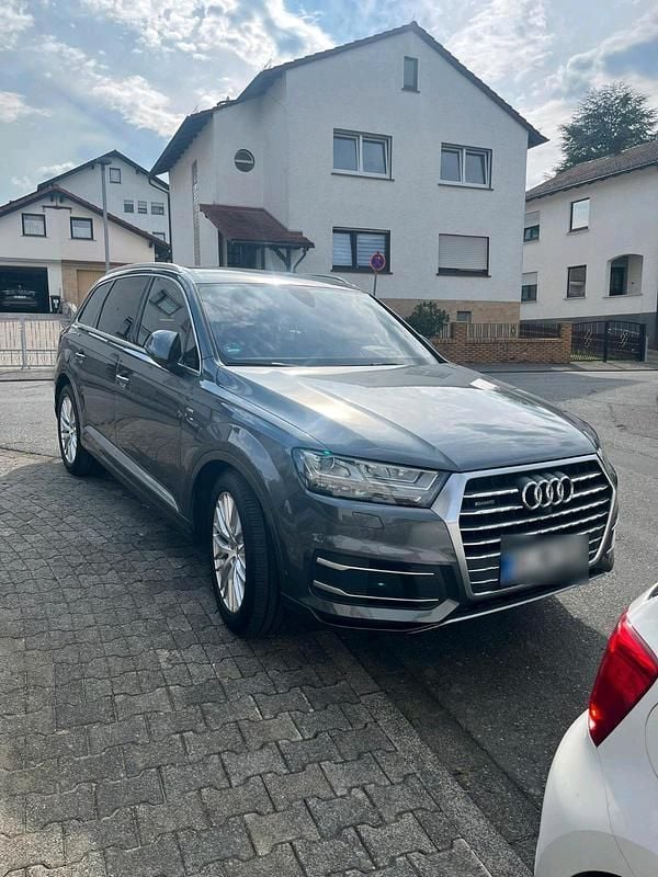 Gebraucht Audi Q7 S-Line 272 PS (200 kW) 2016 Grau SUV