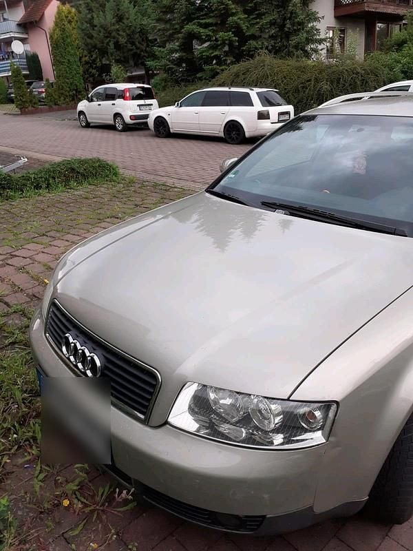 Gebraucht 2002 Audi A4 Kombi | 600 € (Superpreis) - Bild 1/4