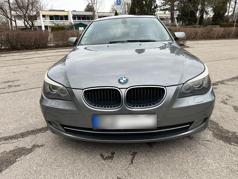 Gebraucht BMW 520 170 PS (125 kW) 2008 Grau Limousine