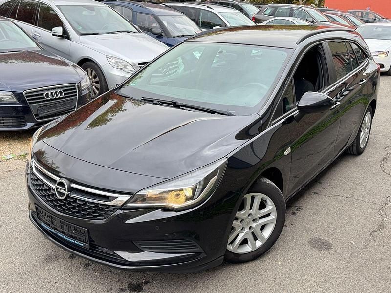 Schwarz Gebraucht 2018 Opel Astra Edition Kombi | 6.666 € - Bild 1/4