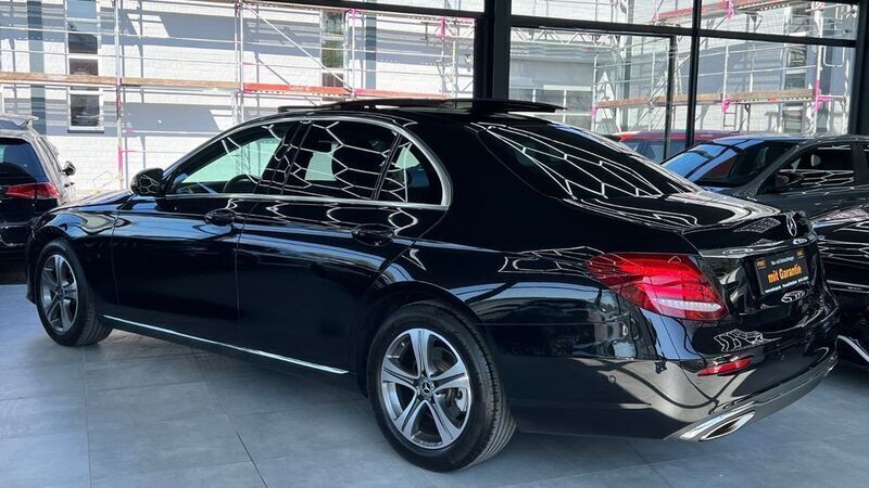 Gebraucht Mercedes E200 Avantgarde 184 PS (135 kW) 2018 Schwarz Limousine