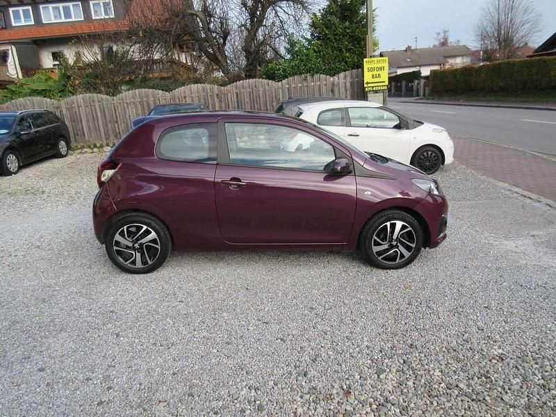 Gebraucht Peugeot 108 Allure 82 PS (60 kW) 2018 Violett Limousine