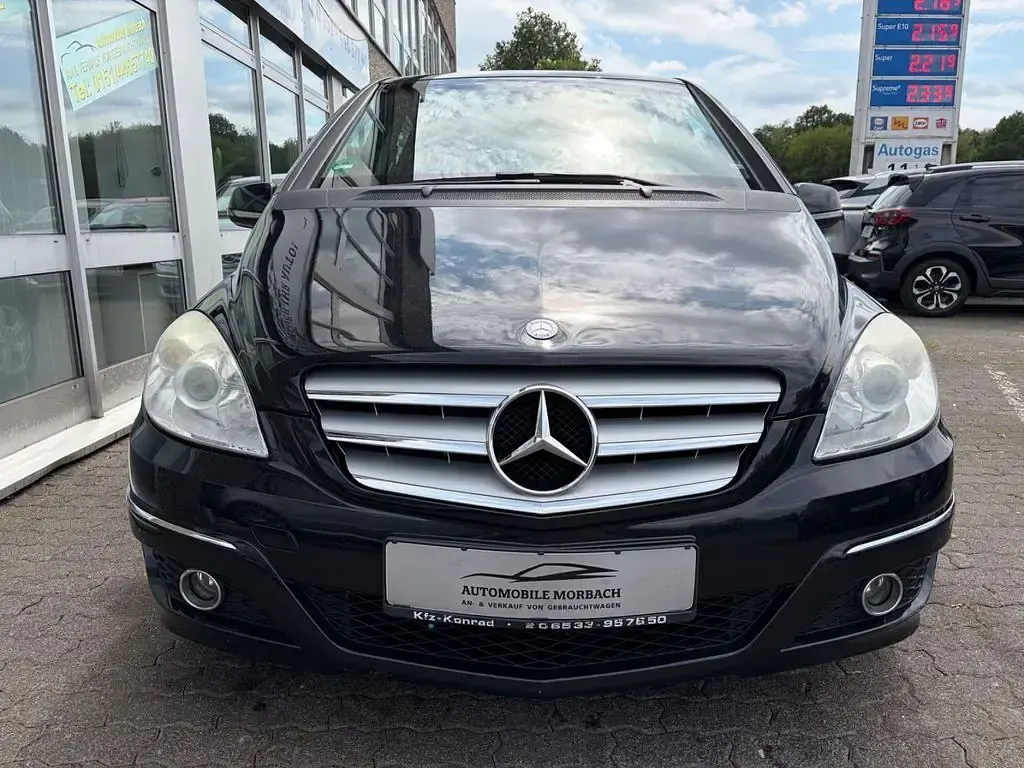 Gebraucht Mercedes B180 109 PS (80 kW) 2010 Schwarz Van / Kleinbus