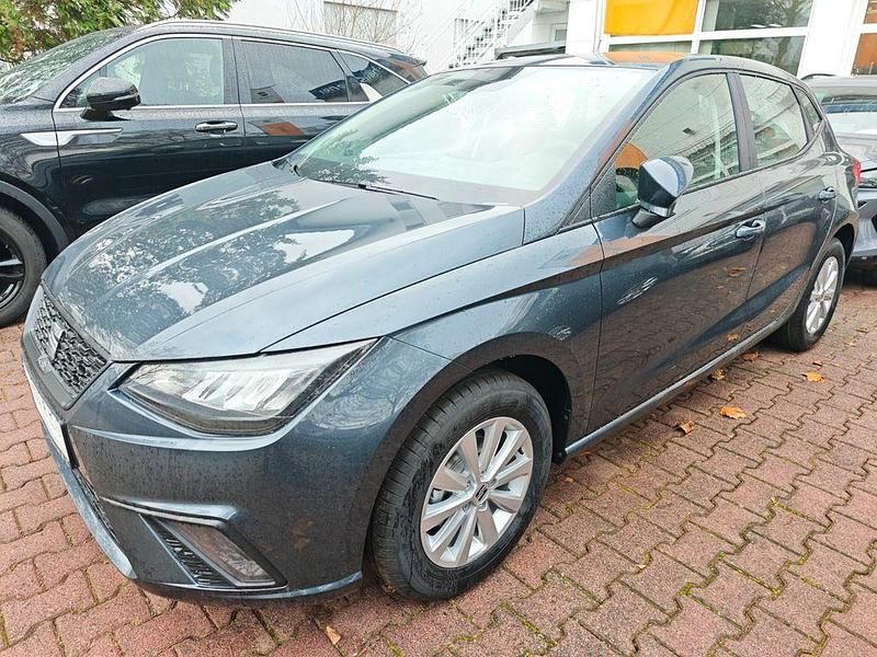 Neu Seat Ibiza Reference 80 PS (58 kW) 2025 Grau Limousine
