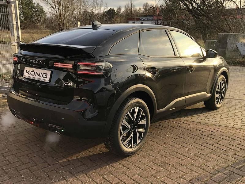 Używany Citroën C4 131 KM (96 kW) 2025 Czarny Sedan/Limuzyna