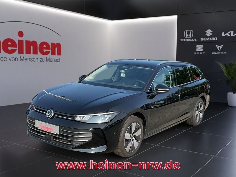 Schwarz Gebraucht 2024 VW Passat Business Kombi | 33.999 € (Fairer Preis) - Bild 1/4
