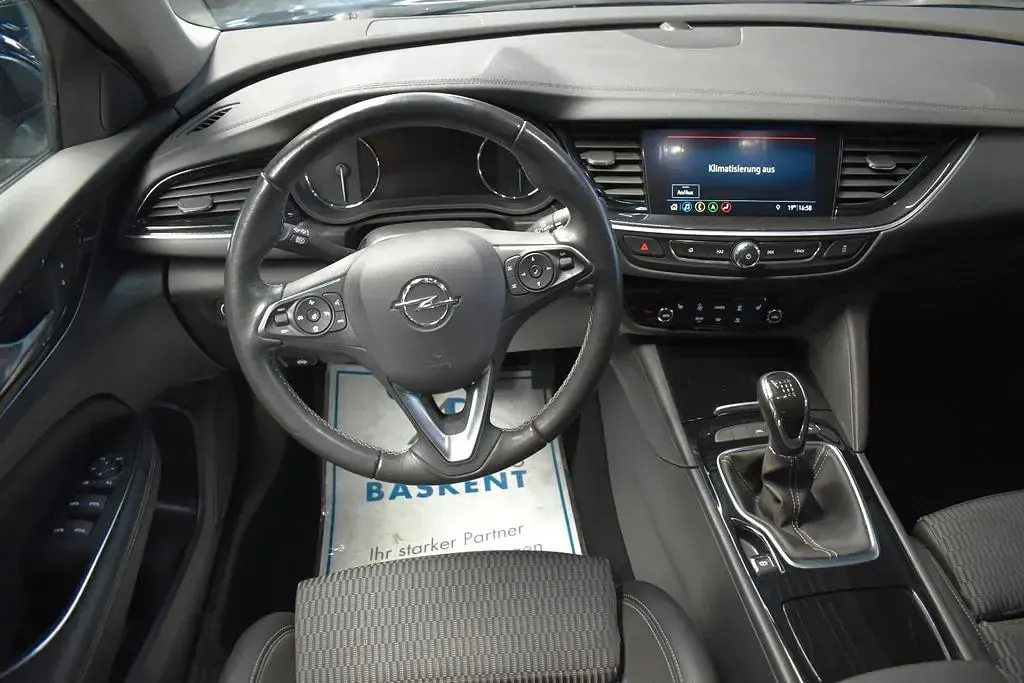 Gebraucht Opel Insignia Elegance 174 PS (127 kW) 2022 Blau Limousine