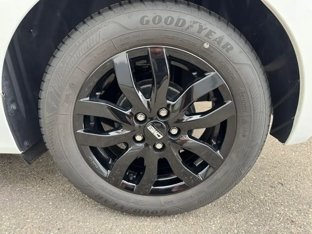 Gebraucht Toyota Yaris Comfort 72 PS (52 kW) 2021 Weiß Kleinwagen
