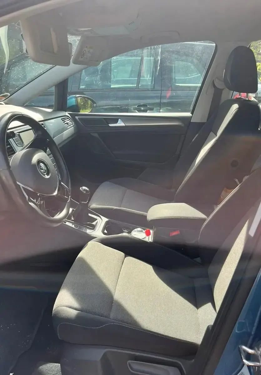 Gebraucht VW Golf VII 110 PS (80 kW) 2017 Blau Kleinwagen