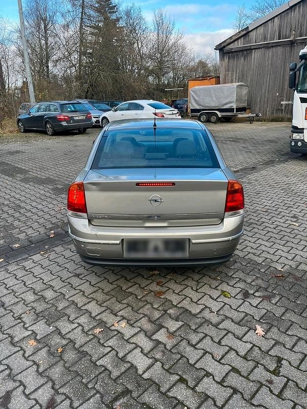 Gebraucht Opel Vectra 147 PS (108 kW) 2003 Grau Limousine