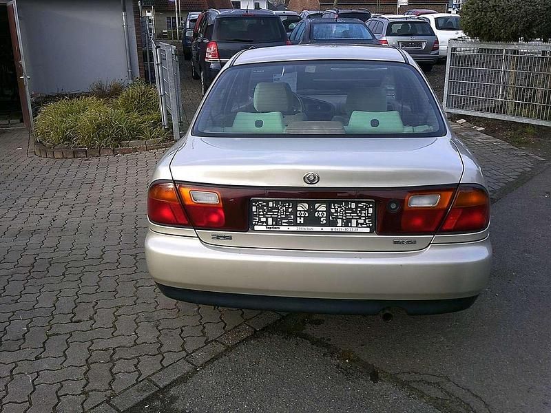 Gebraucht Mazda 323S 73 PS (53 kW) 1994 Bronze Limousine