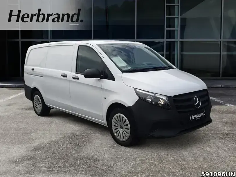 Gebraucht Mercedes Vito 163 PS (119 kW) 2024 Weiß Van
