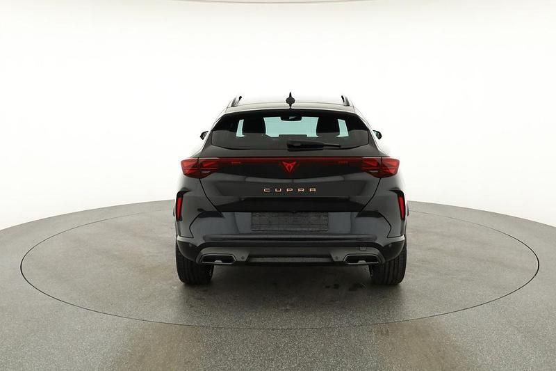 Midnight schwarz metallic Gebraucht 2025 Cupra Formentor SUV | 36.475 € (Fairer Preis) - Bild 1/4