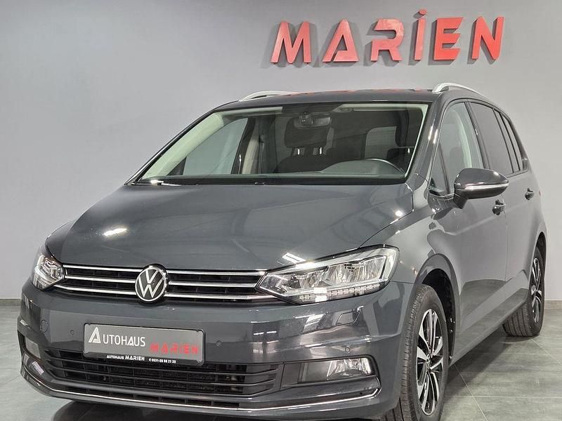 Gebraucht VW Touran 150 PS (110 kW) 2020 Grau Van / Kleinbus