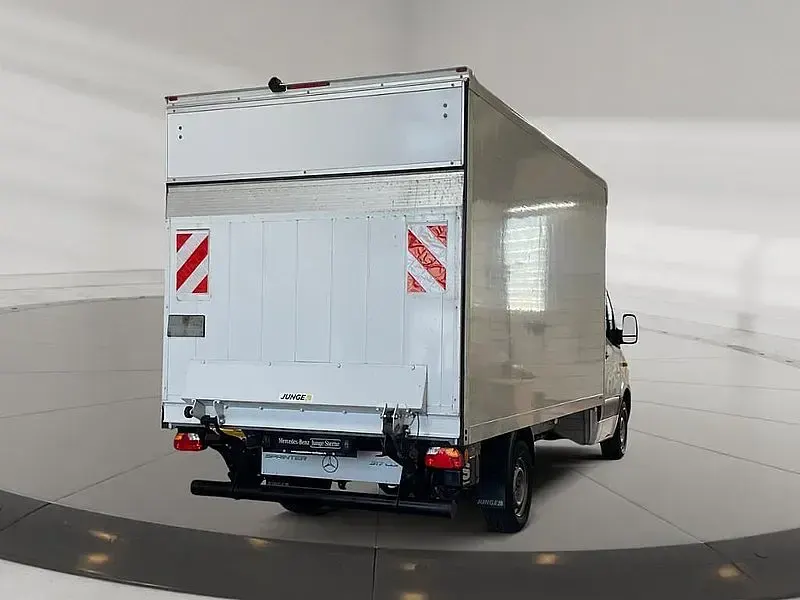 Gebraucht Mercedes Sprinter 170 PS (125 kW) 2024 Arktikweiss Van