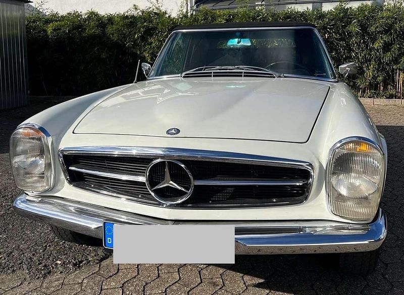 Weiß Gebraucht 1967 Mercedes 250 Cabrio | 79.500 € - Bild 1/4