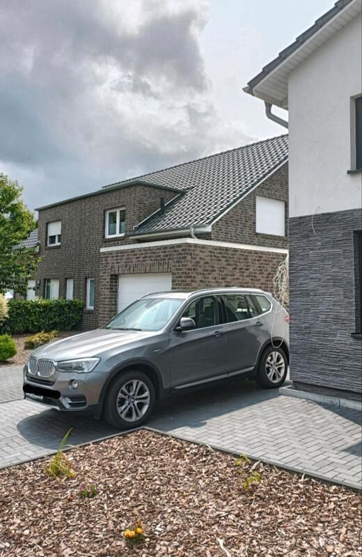 Grau Gebraucht 2015 BMW X3 xLine SUV | 19.900 € (Etwas zu teuer) - Bild 1/4