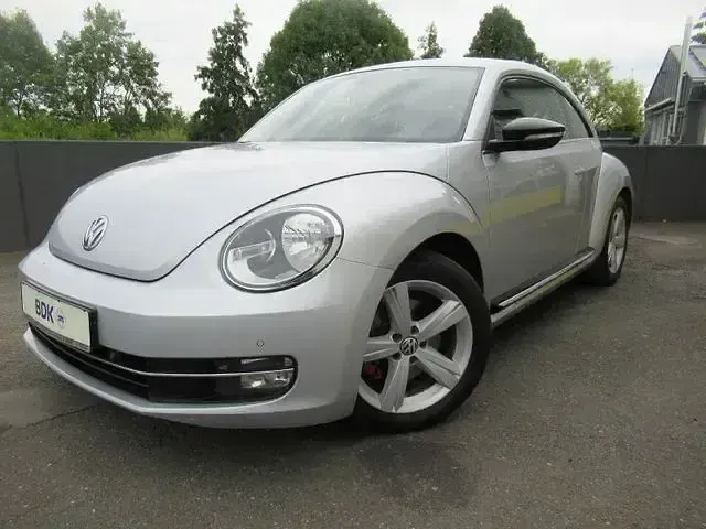 Używany VW Beetle Sport 200 KM (147 kW) 2011 Srebrny Hatchback