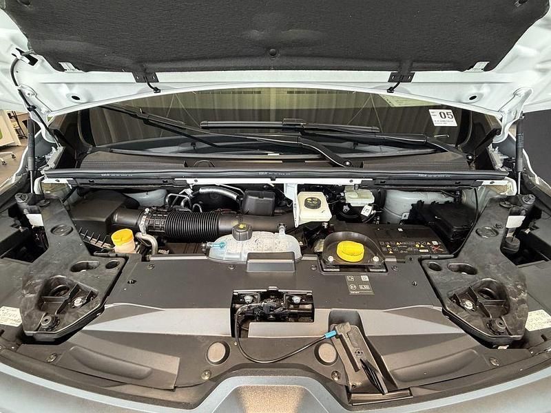 Neu Renault Trafic Evolution 150 PS (110 kW) 2025 Arktisweiß Van / Kleinbus