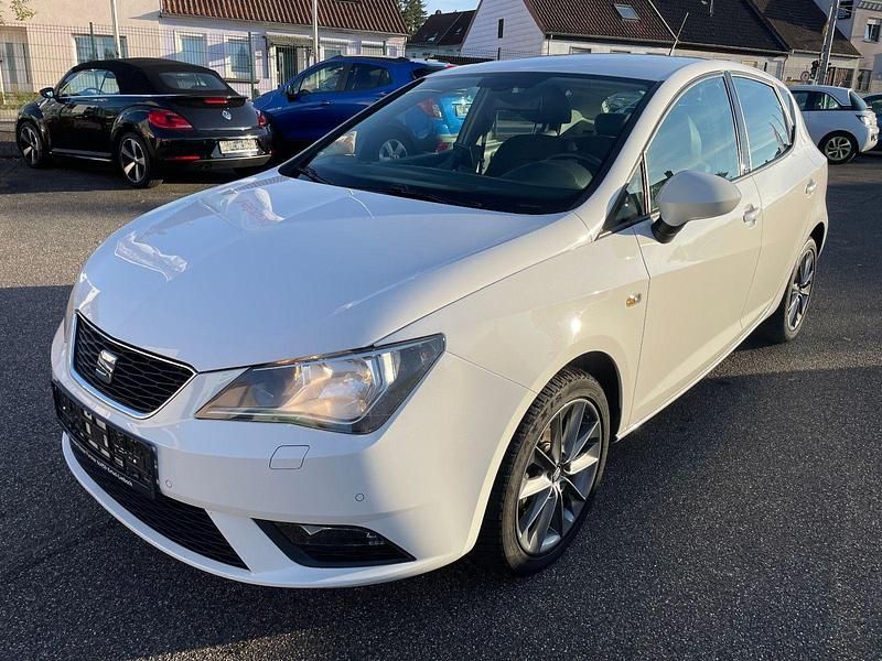 Weiß Gebraucht 2014 Seat Ibiza I-Tech Kleinwagen | 8.900 € (Etwas zu teuer) - Bild 1/4