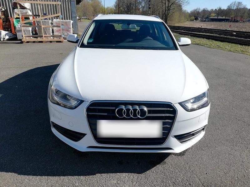 Second-hand Audi A4 142 CP (104 kW) 2013 Alb Break