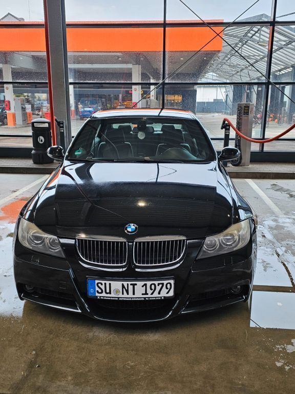 Schwarz Gebraucht 2006 BMW 325 M Sport Limousine | 7.500 € (Fairer Preis) - Bild 1/4