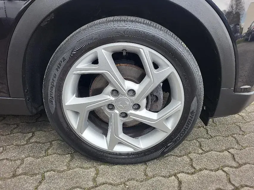 Gebraucht SsangYong Tivoli 163 PS (119 kW) 2023 Spaceblack / dach weiß SUV