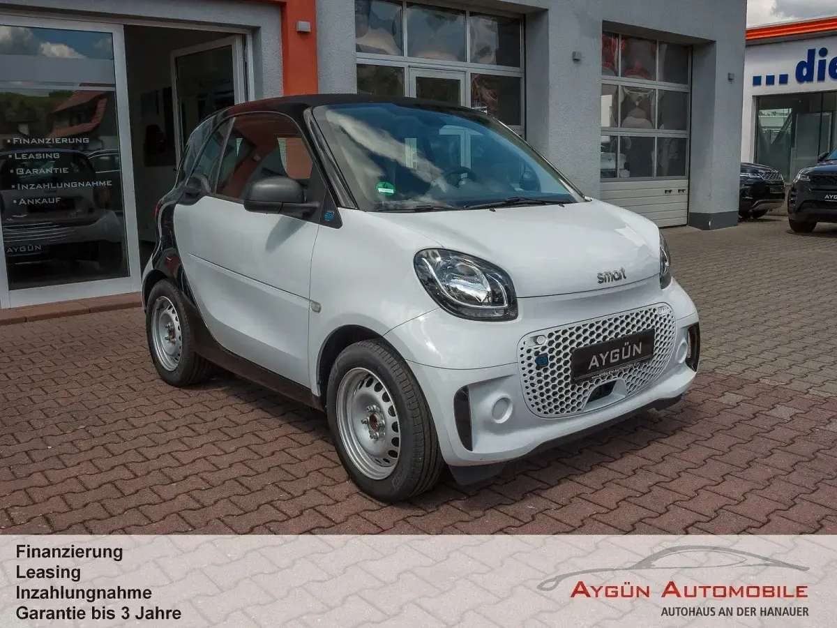 Usata Smart ForTwo Coupé 60 kW (82 CV) 2023 Bianco Coupé